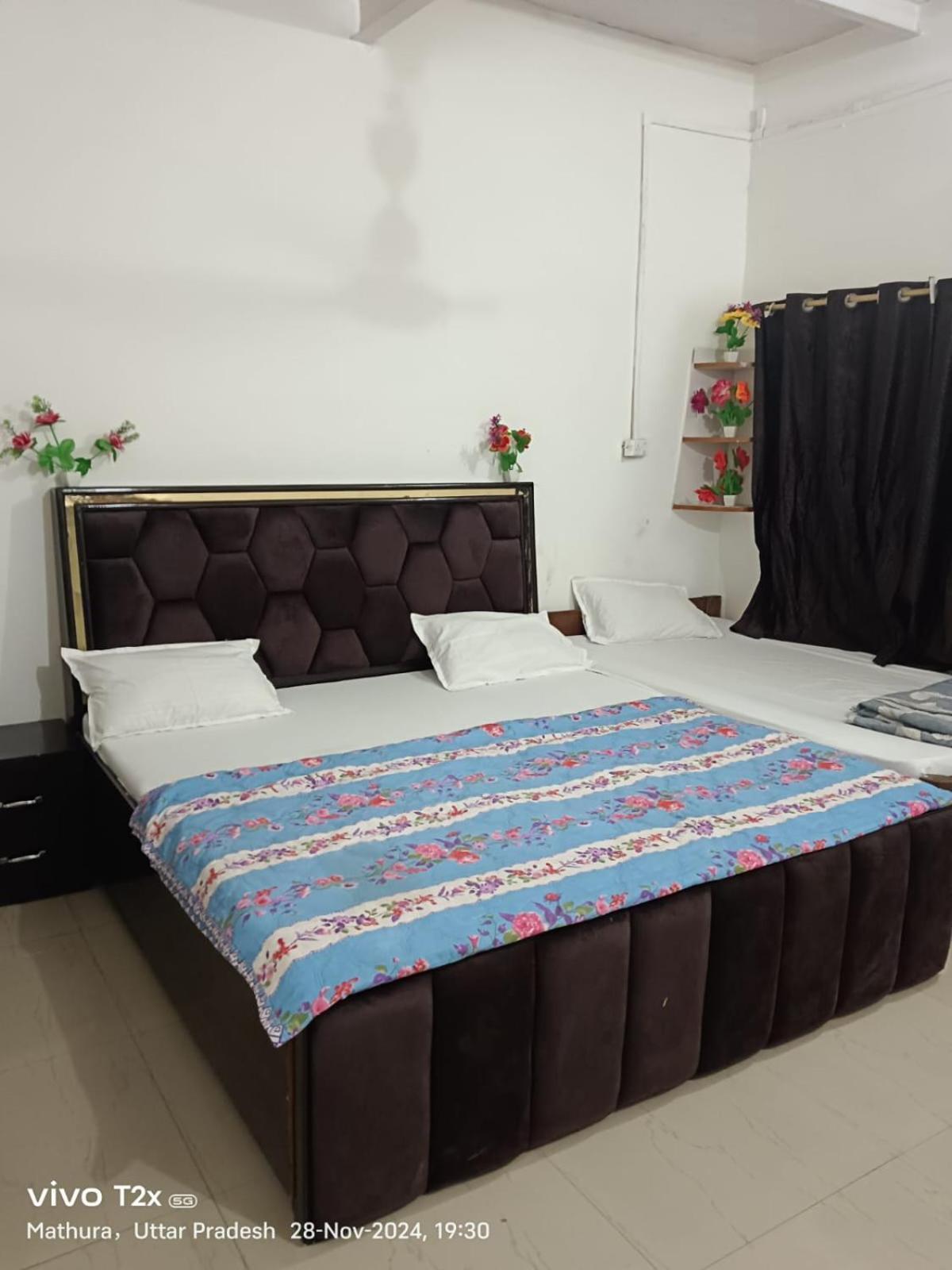 Hari Krishnam Residency Hotel Mathura Kültér fotó